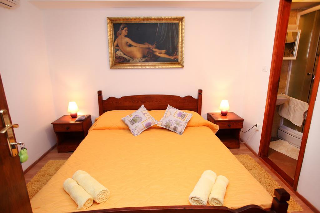 Rooms & Studio Stipcic Trogir Ngoại thất bức ảnh